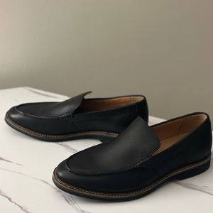 Clarks Atticus edge black loafers